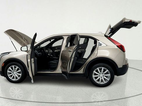 Certified 2023 Cadillac XT4 Premium Luxury w/ Cold Weather Package FWD image 10