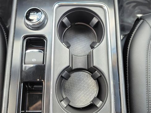 Used 2022 Lincoln Corsair Standard w/ Equipment Group 101A image 25