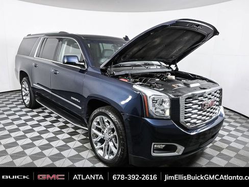Used 2019 GMC Yukon XL Denali image 37