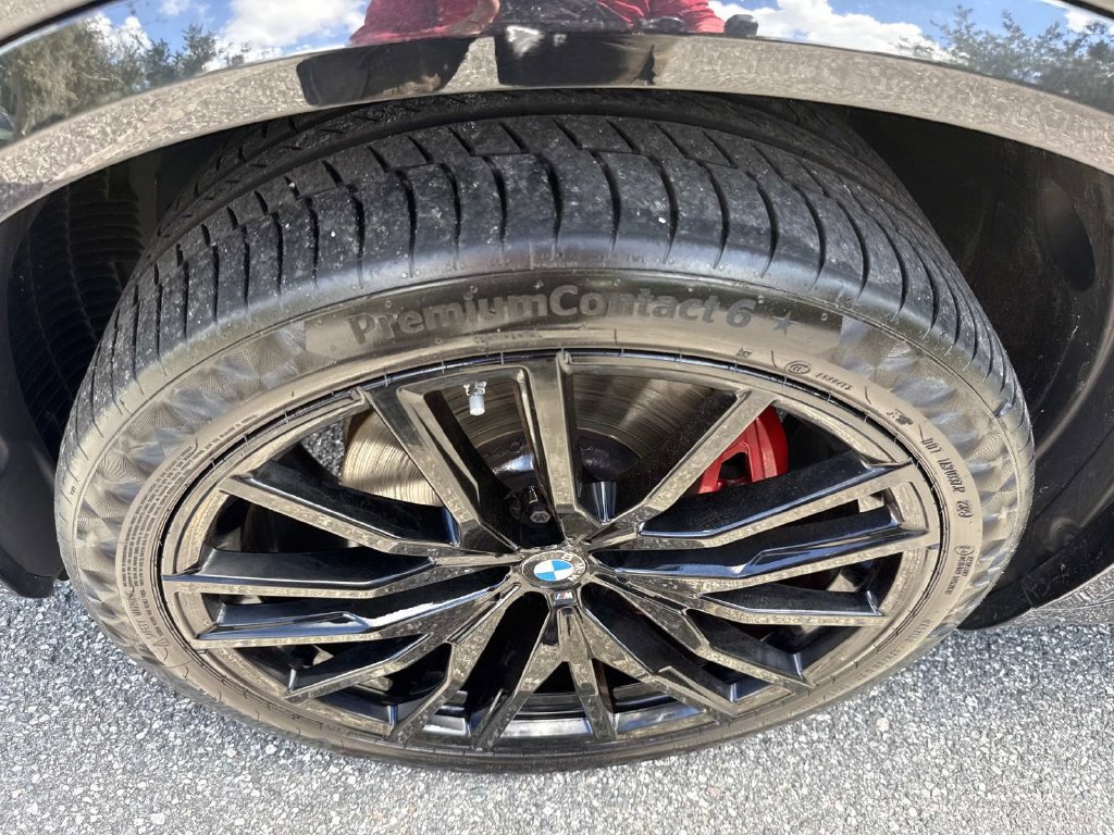 Used 2022 BMW X5 sDrive40i w/ M Sport Package RWD image 11