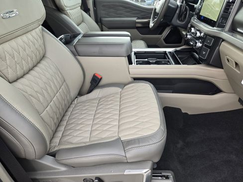 New 2026 Ford F450 Platinum w/ Platinum Plus Package image 18