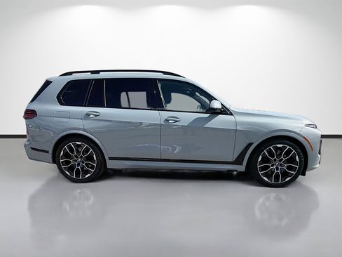 New 2026 BMW X7 xDrive40i w/ Executive Package AWD/4WD image 2