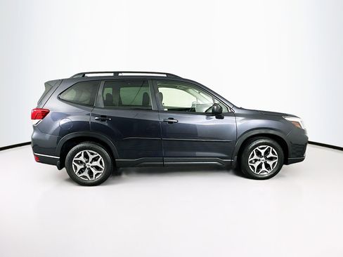 Used 2019 Subaru Forester Premium image 10