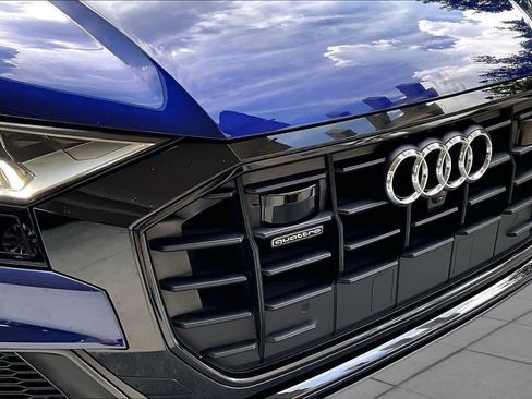 Used 2021 Audi Q8 Prestige AWD/4WD image 30