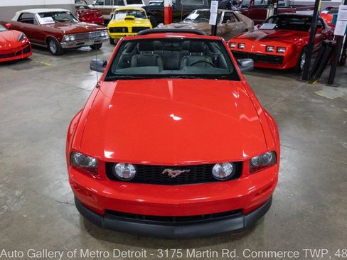Used 2005 Ford Mustang GT Premium RWD image 12