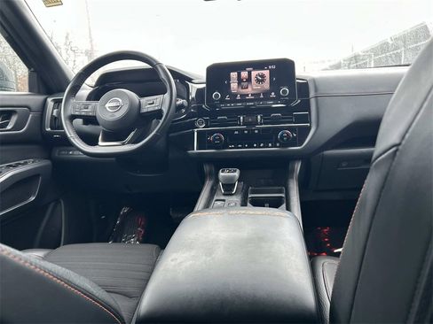 Used 2023 Nissan Pathfinder Rock Creek image 16