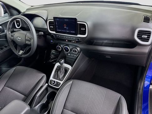 Certified 2024 Hyundai Venue Limited image 30
