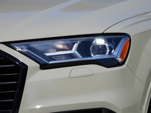 Used 2021 Audi Q7 3.0T Premium Plus AWD/4WD image 5