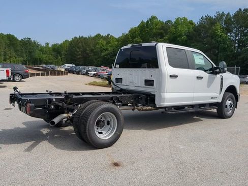 New 2025 Ford F350 XL w/ XL Chrome Package image 4