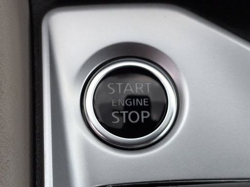 Used 2025 Nissan Altima 2.5 SV FWD image 27