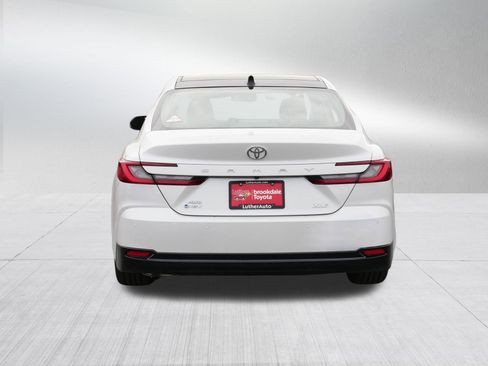 Used 2025 Toyota Camry XLE image 6