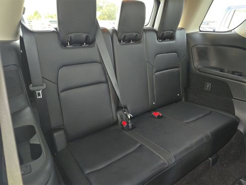 Used 2024 Nissan Pathfinder SL w/ SL Premium Package image 21