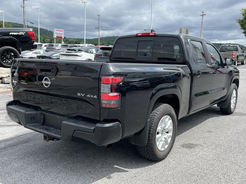 Used 2022 Nissan Frontier SV AWD/4WD image 5
