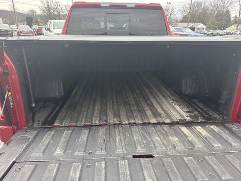 Used 2022 GMC Sierra 1500 AT4 w/ AT4 Premium Package image 5