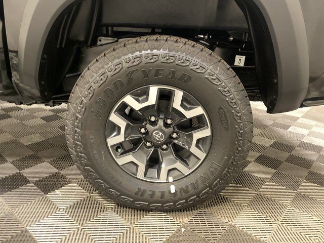 Used 2023 Toyota Tacoma TRD Off-Road AWD/4WD image 27