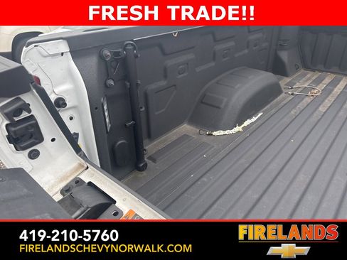 Used 2024 Chevrolet Silverado 2500 Custom w/ Custom Value Package image 15