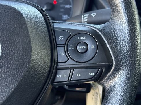 Used 2023 Toyota Corolla LE image 23