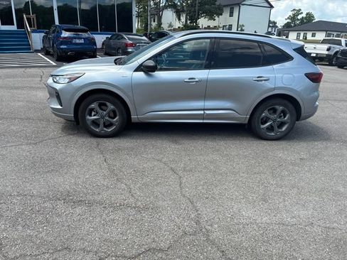 Used 2024 Ford Escape ST-Line AWD/4WD image 17