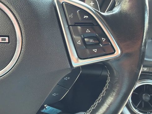 Used 2019 Chevrolet Camaro LT RWD image 11