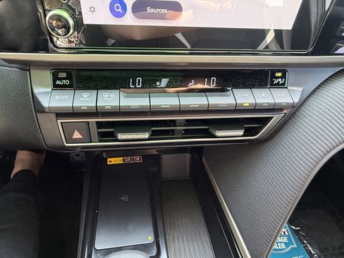 Certified 2026 Toyota Camry SE w/ Convenience Package FWD image 10