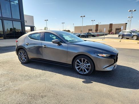 Used 2023 MAZDA MAZDA3 s image 8