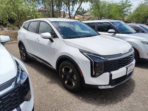 Certified 2026 Kia Sportage LX FWD image 19