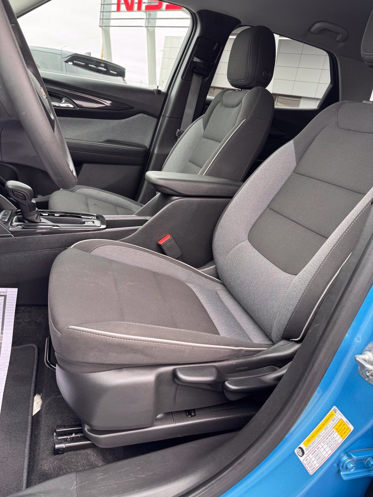 Used 2025 Chevrolet TrailBlazer LT FWD image 10