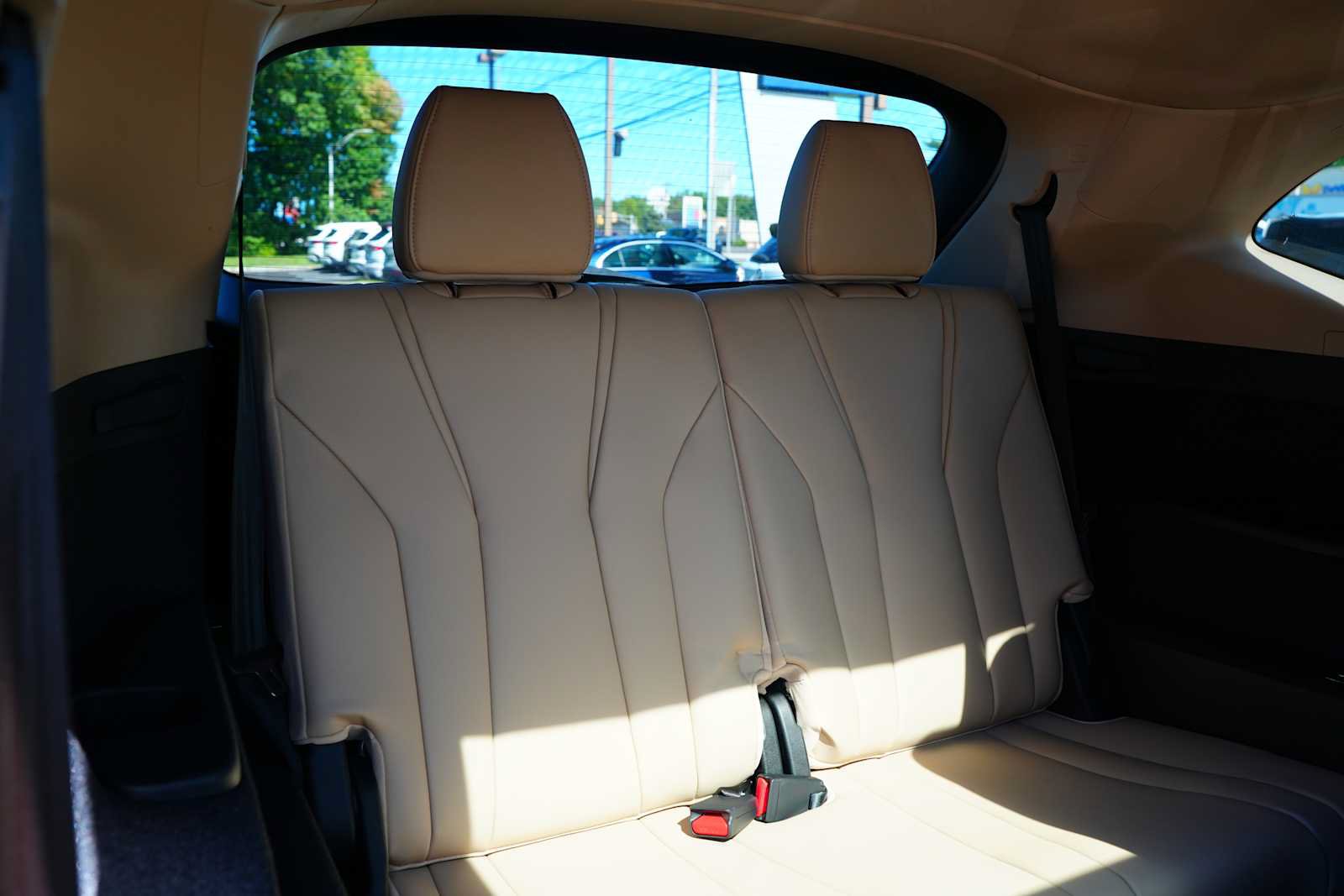 Used 2023 Acura MDX SH-AWD image 34