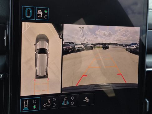 Used 2025 GMC Yukon Denali image 18