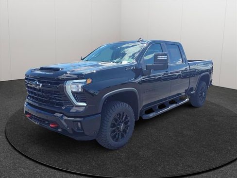 New 2026 Chevrolet Silverado 2500 LT w/ Trail Boss Package AWD/4WD image 3