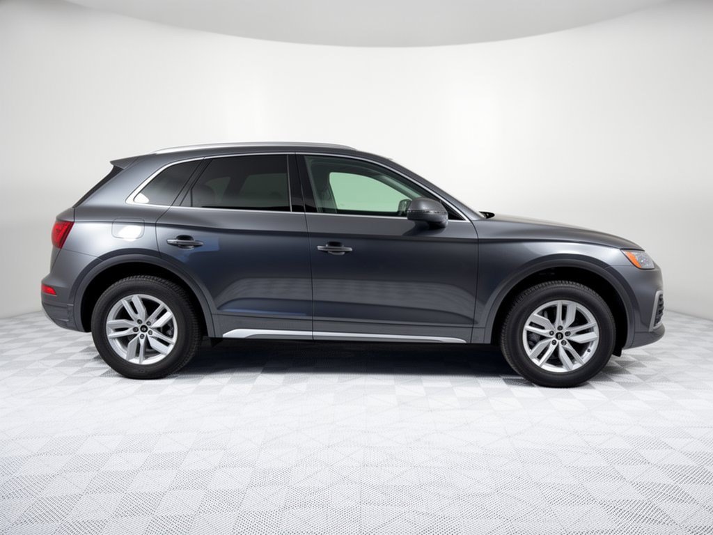 Used 2023 Audi Q5 2.0T Premium w/ Convenience Package AWD/4WD image 8