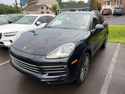 Used 2020 Porsche Cayenne AWD/4WD image 2