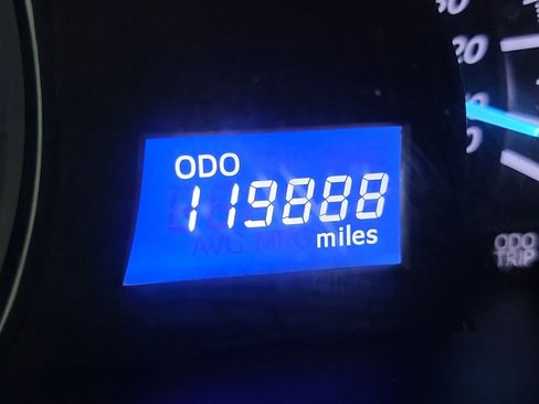 Used 2014 Toyota Camry SE w/ Leather Package image 19