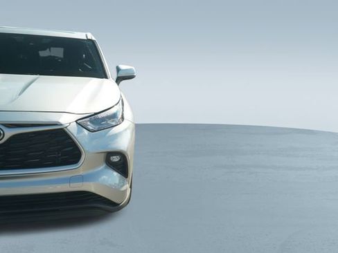 Used 2022 Toyota Highlander XLE image 39