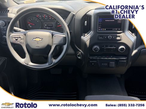 Used 2025 Chevrolet Silverado 1500 Custom w/ Turbomax Blackout Package AWD/4WD image 14