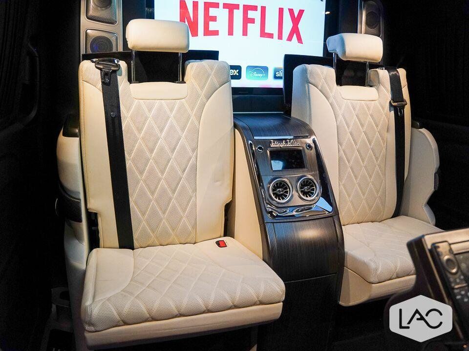 Used 2023 Mercedes-Benz Metris Passenger image 34