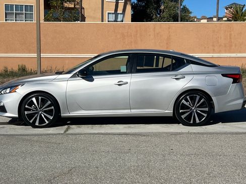 Used 2022 Nissan Altima 2.5 SR image 7