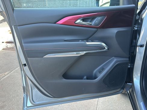 Used 2024 Chevrolet Traverse Z71 w/ LPO, Floor Liner Package image 15