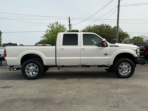 Used 2016 Ford F250 Lariat w/ Lariat Ultimate Package AWD/4WD image 3