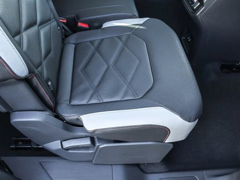 New 2026 Volkswagen Atlas Peak Edition AWD/4WD image 39