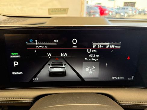 Used 2024 Nissan Ariya FWD image 42