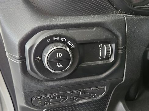 Used 2024 Jeep Gladiator Rubicon image 26