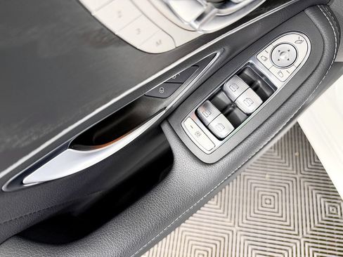 Used 2015 Mercedes-Benz C 300 Sedan image 29