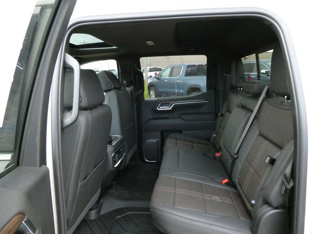 New 2026 Chevrolet Silverado 1500 High Country AWD/4WD image 21