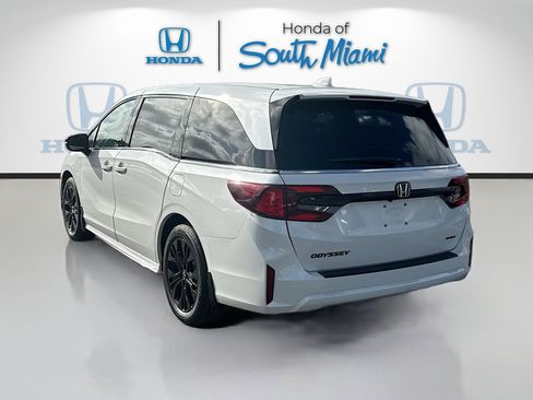 New 2026 Honda Odyssey Sport-L image 5