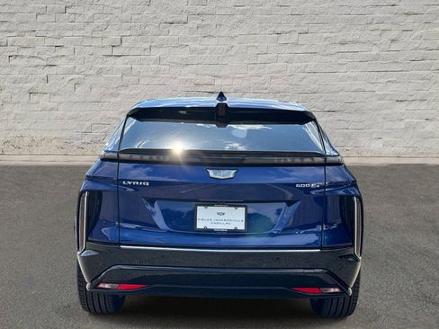 Certified 2024 Cadillac Lyriq Luxury AWD/4WD image 4