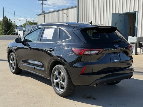 Used 2023 Ford Escape ST-Line image 5