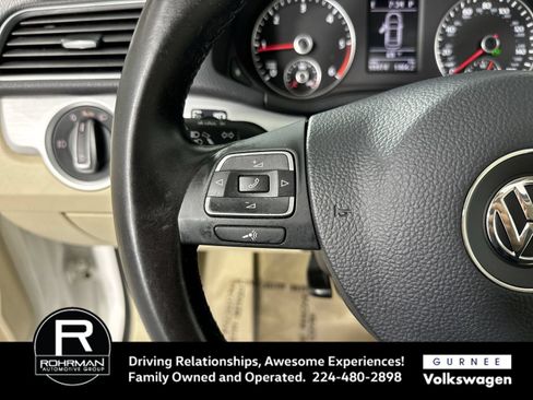 Used 2012 Volkswagen Passat TDI SE FWD image 10