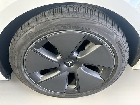 Used 2023 Tesla Model 3 Standard Range RWD image 11