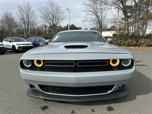 Used 2021 Dodge Challenger R/T image 8